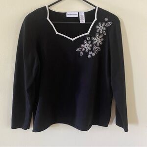 Vintage Alfred Dunner Black & White Women's Sweater Size L Large Beaded Floral